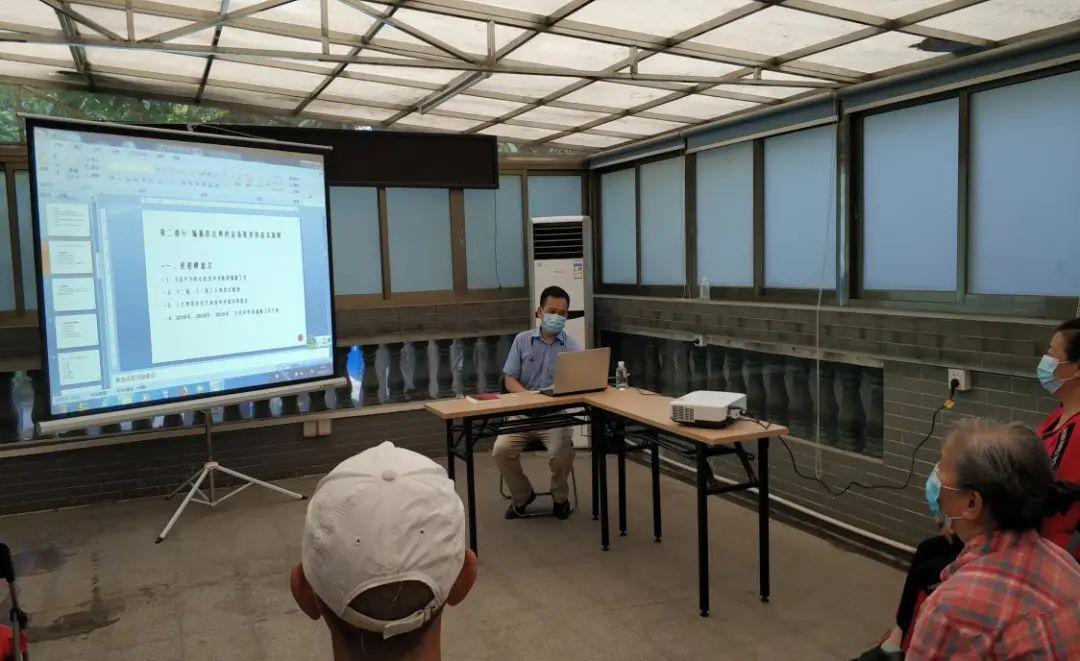 2025澳门免费资料,正版资料的警惕虚假宣传-全面释义、解释与落实、时代解答解释落实